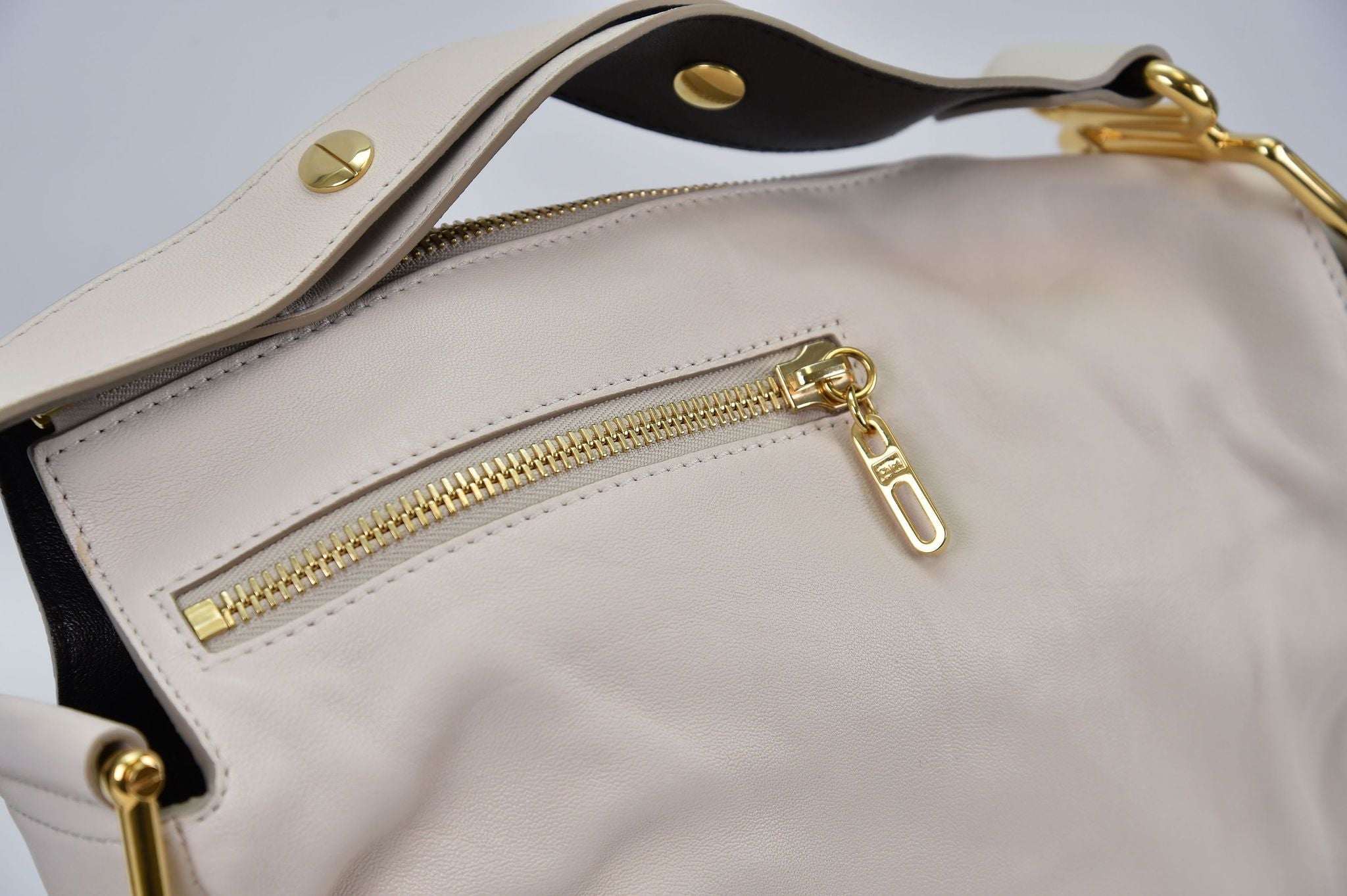 Chloé Roy (Cross Body/Hobo) - Image 2