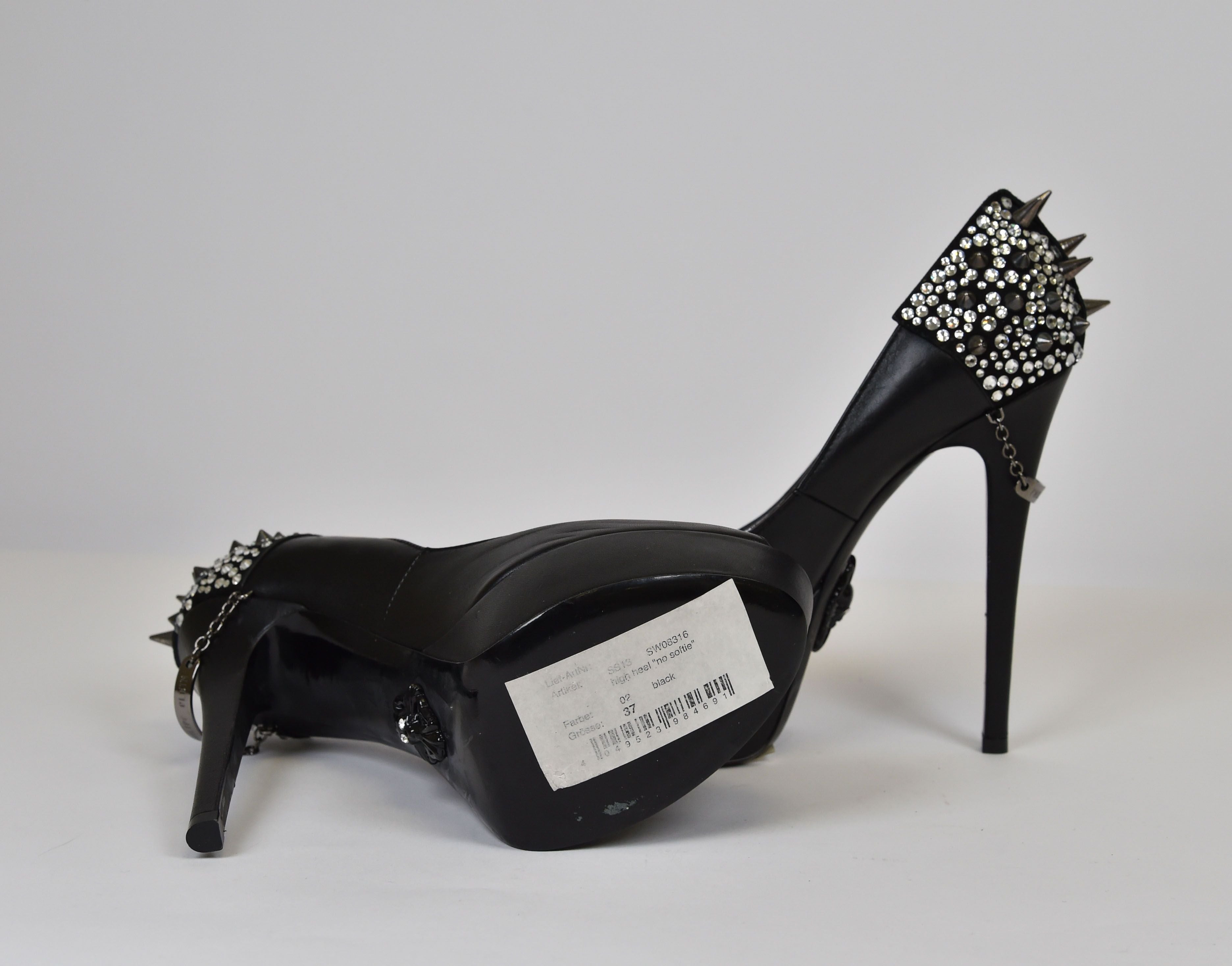 Philipp Plein Skull-Heel Platform Pump ("No Softie" style, Goldjunge line, SS13) - Image 5