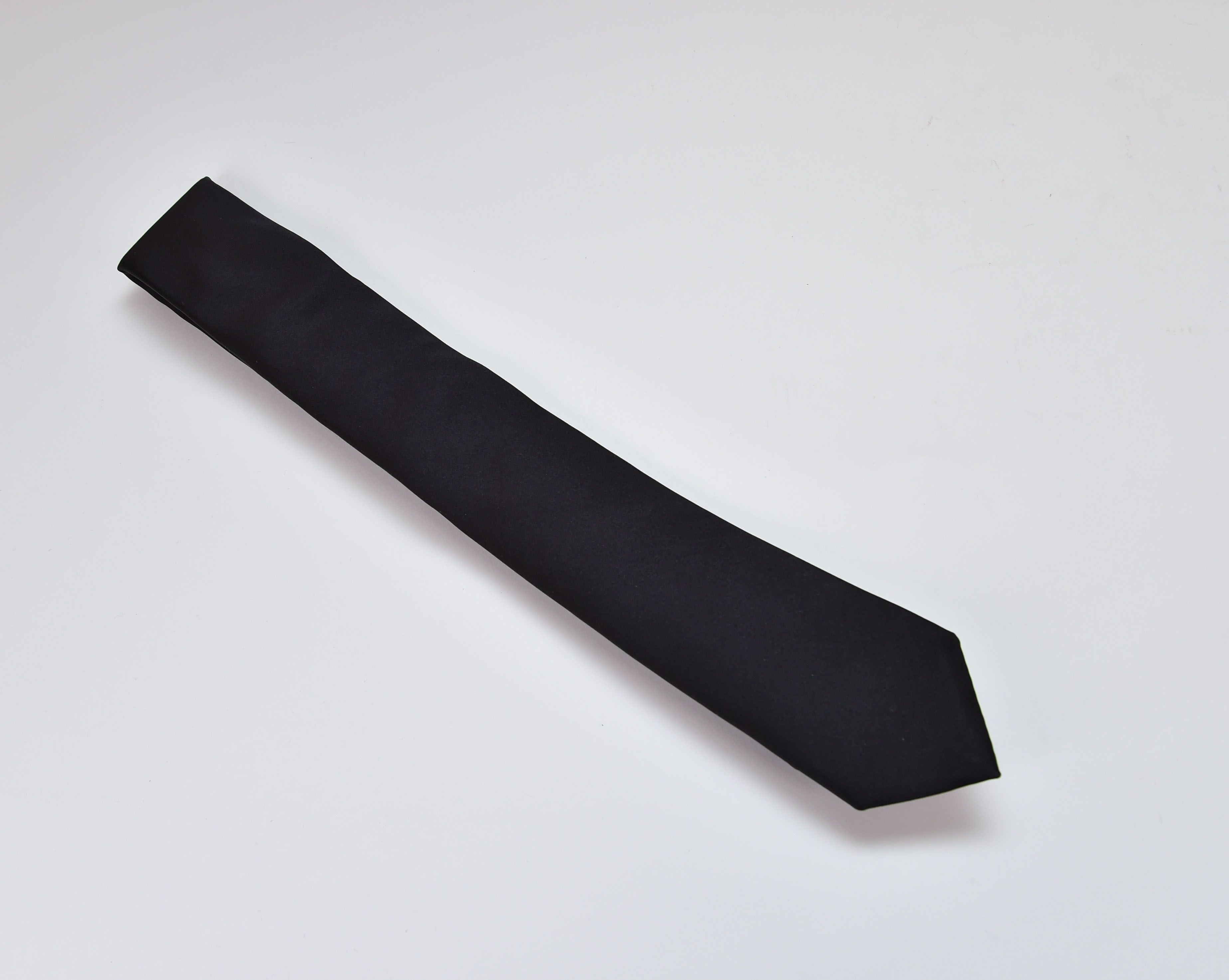 Dolce & Gabbana Classic Silk Necktie - Image 1